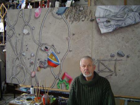 Der Künstler in seinem Atelier